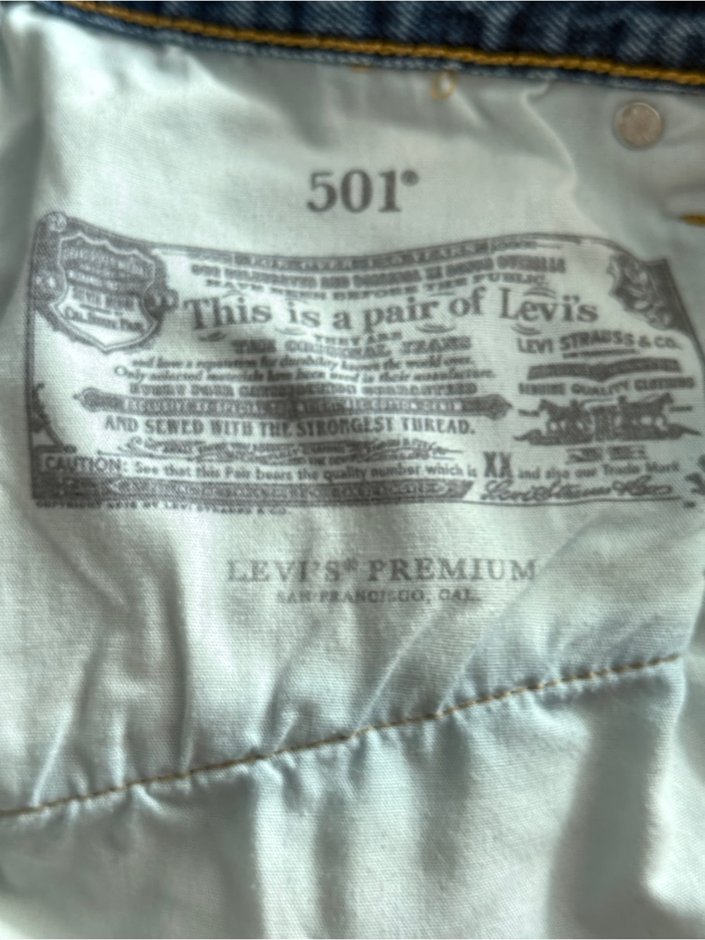 Levi's Women’s Straight-Leg Jeans — Medium Blue Wash - Picture 4 of 6